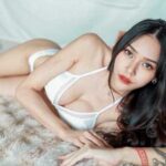 เพชรพลอย petchploy